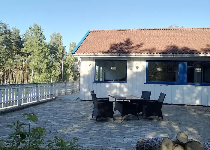 Vatnestrom Og Han/Misafirhane