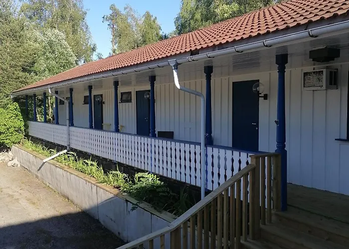 Vatnestrom Og Han/Misafirhane Iveland